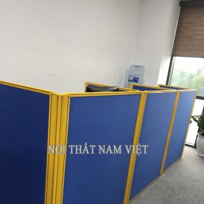 Vách ngăn bàn nhân viên 67