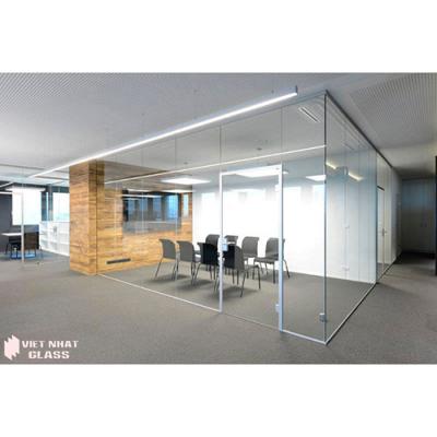 Vách Ngăn Kính 13