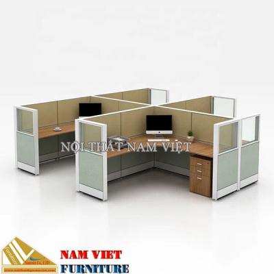 Vách ngăn bàn nhân viên
