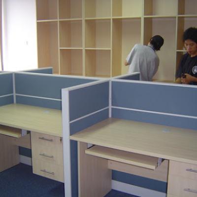 Vách Ngăn Bàn Nhân Viên 02