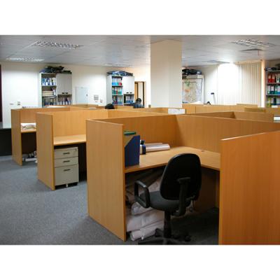 Vách ngăn bàn nhân vien 35